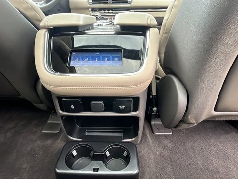 Used 2022 Lincoln Navigator L Reserve AWD/4WD image 22