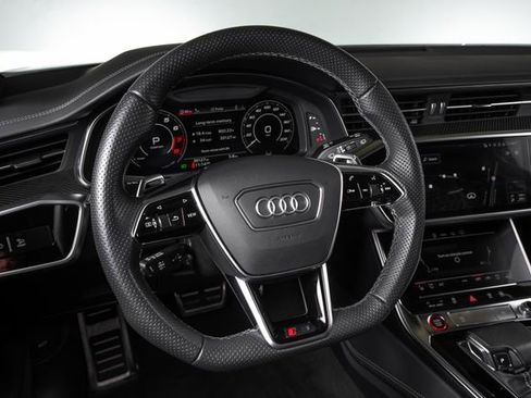 Used 2022 Audi RS 6 AWD/4WD image 34