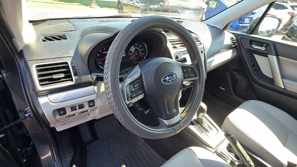 Used 2016 Subaru Forester 2.5i Touring w/ Eyesight & Navigation System AWD/4WD image 31