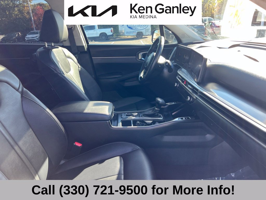 Certified 2024 Kia Sorento S w/ Panoramic Sunroof Package AWD/4WD image 58