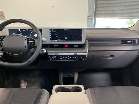 Used 2024 Hyundai Ioniq 5 SE RWD image 21