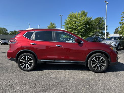 Used 2019 Nissan Rogue SL AWD/4WD image 3