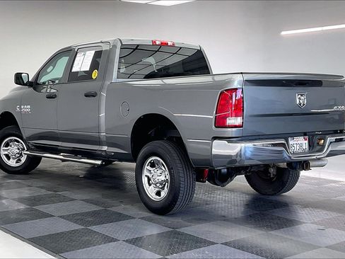 Used 2013 RAM 2500 Tradesman w/ Chrome Appearance Group image 10