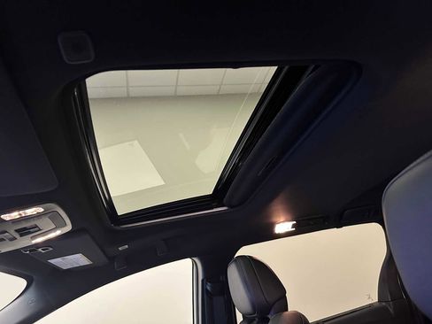 Certified 2026 Toyota Sienna XLE Woodland Edition AWD/4WD image 21