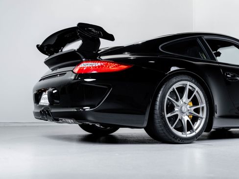 Used 2010 Porsche 911 GT3 RWD image 7