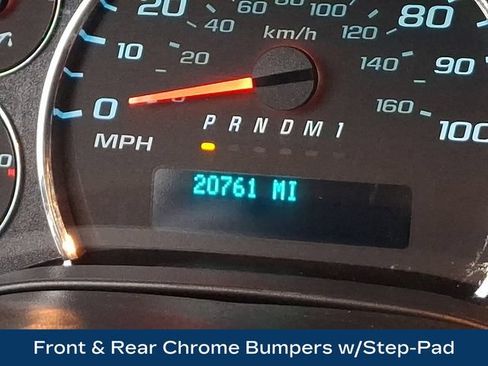 Used 2025 Chevrolet Express 2500 w/ Driver Convenience Package RWD image 6