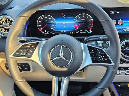 New 2026 Mercedes-Benz GLB 250 4MATIC image 31
