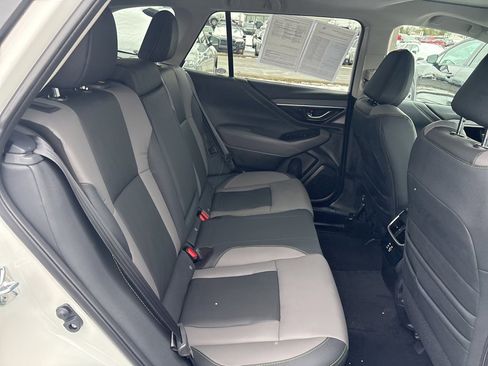 Certified 2025 Subaru Outback Onyx Edition image 10