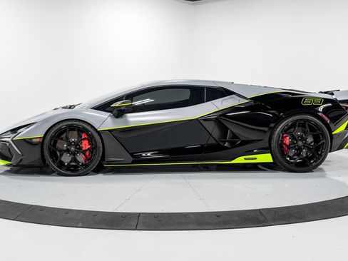 Used 2024 Lamborghini Revuelto AWD/4WD image 6