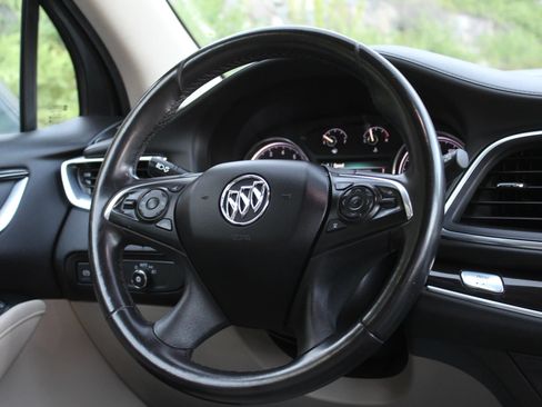 Used 2019 Buick Enclave Essence AWD/4WD image 21