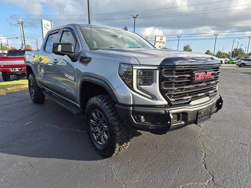 Used 2024 GMC Sierra 1500 AT4X AWD/4WD image 3