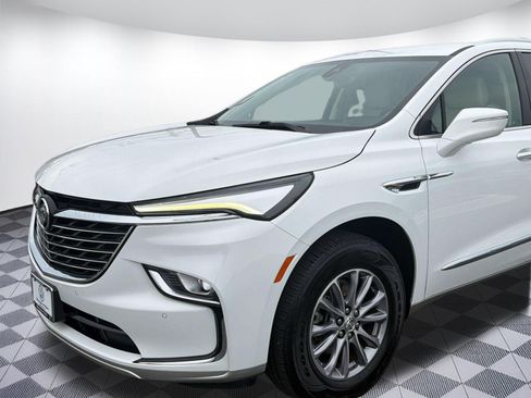 Used 2023 Buick Enclave Essence FWD image 24