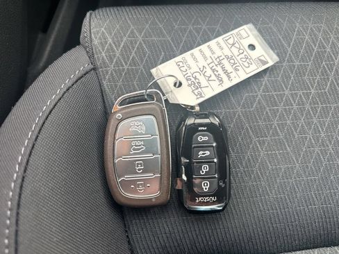 Used 2016 Hyundai Tucson Sport AWD/4WD image 31