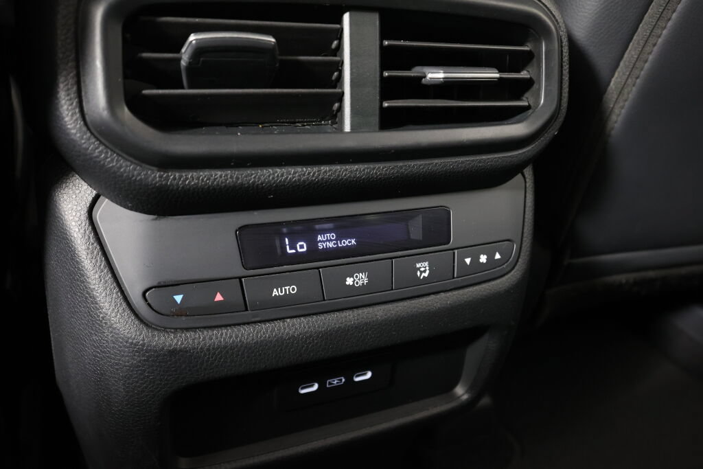 Used 2024 Honda Pilot EX-L image 15