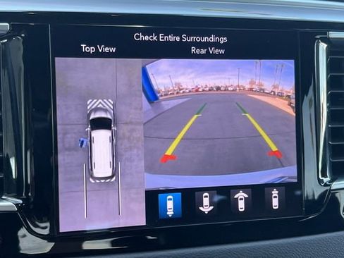 Used 2019 Chrysler Pacifica Touring-L w/ Advanced Safetytec Group image 25