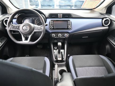 Used 2023 Nissan Versa SV image 35