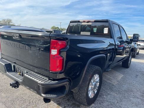 Used 2021 Chevrolet Silverado 2500 High Country w/ Z71 Off-Road Package image 4