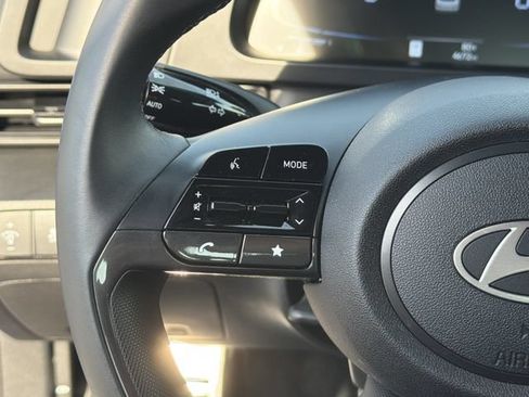 Certified 2025 Hyundai Elantra Sport FWD image 24