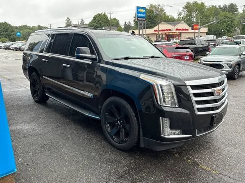 Used 2016 Cadillac Escalade ESV Premium AWD/4WD image 2