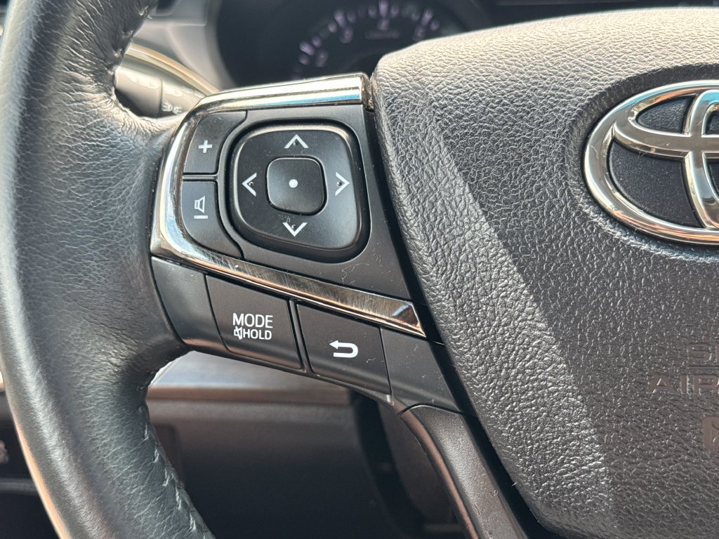 Used 2016 Toyota Avalon XLE Premium FWD image 18