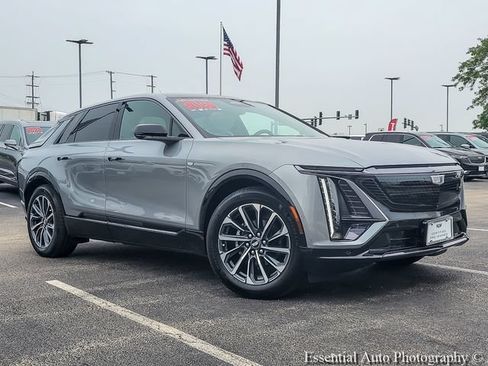 Certified 2024 Cadillac Lyriq Sport w/ LPO, Floor Liner Package AWD/4WD image 2