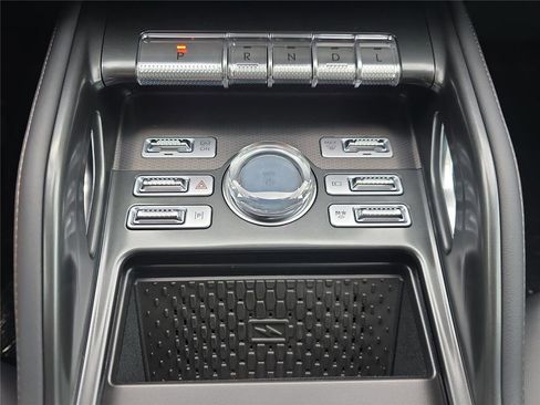 New 2026 Lincoln Nautilus Premier image 16