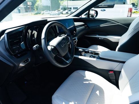 Used 2023 Lexus RX 350 w/ Accessory Package (Z1) AWD/4WD image 19