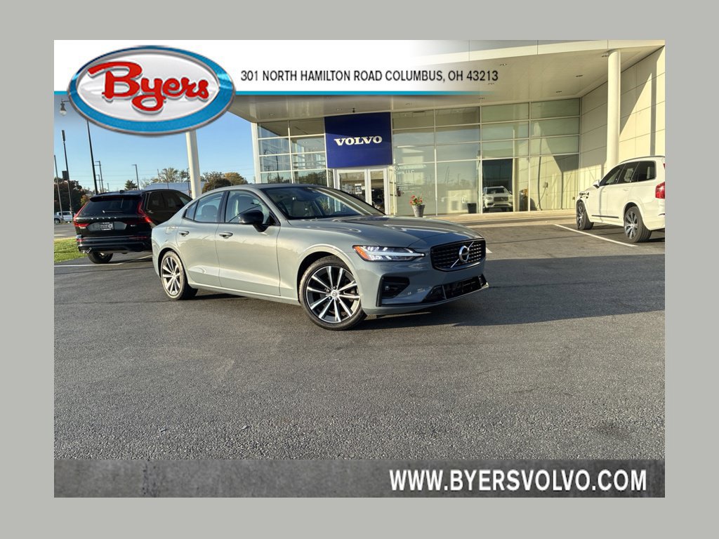 Used 2022 Volvo S60 B5 Momentum w/ Premium Package FWD image 1