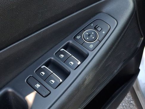 Used 2020 Hyundai Santa Fe SE image 26