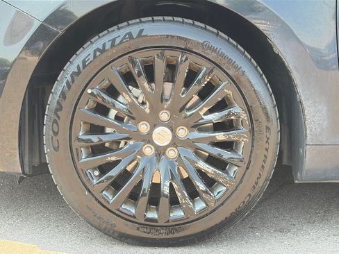 Used 2010 Suzuki Kizashi GTS FWD image 10