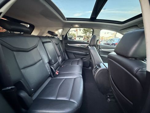 Used 2019 Cadillac XT5 Premium Luxury w/ LPO, Black Ice Package image 27