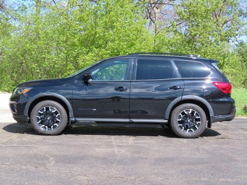 Used 2020 Nissan Pathfinder SV w/ Rock Creek Edition AWD/4WD image 8