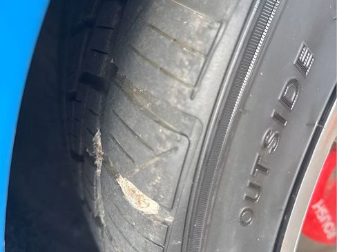 Used 2010 Ford Mustang GT image 6