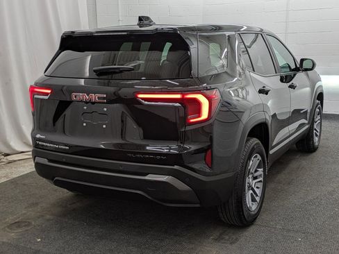Used 2025 GMC Terrain Elevation image 2