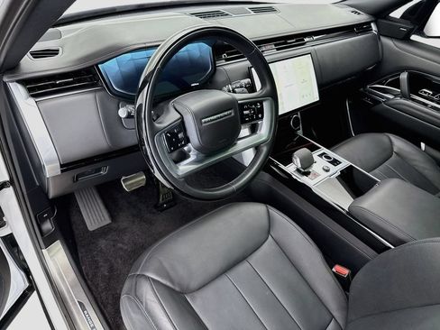 Used 2023 Land Rover Range Rover SE AWD/4WD image 9