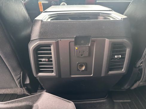 Used 2016 Ford F150 XLT w/ Equipment Group 302A Luxury image 19