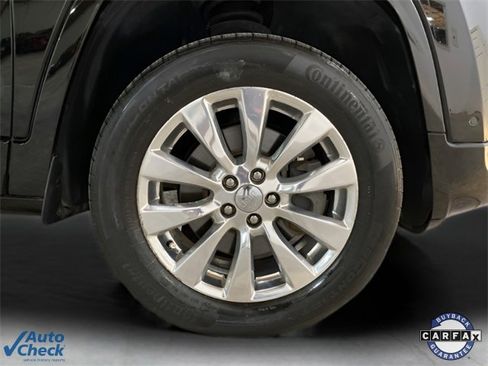 Used 2017 Jeep Cherokee Overland w/ Technology Group image 24