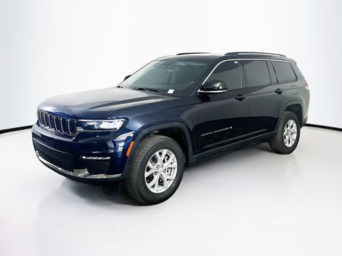 Used 2023 Jeep Grand Cherokee L Limited image 3