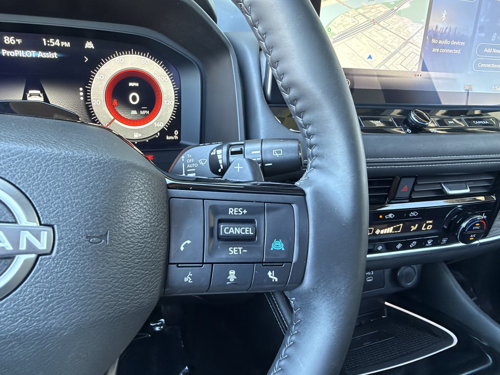Used 2025 Nissan Rogue Platinum w/ Tech Package AWD/4WD image 28