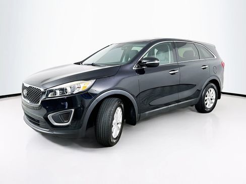 Used 2016 Kia Sorento L FWD image 1