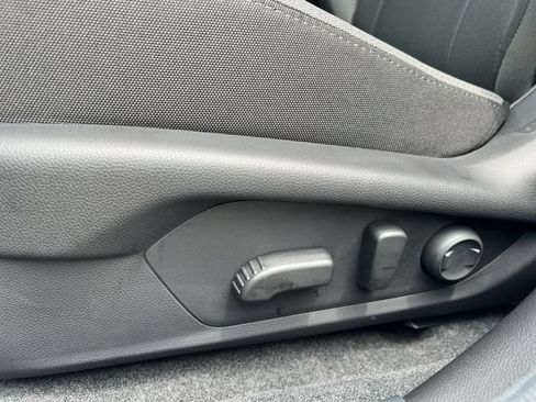 New 2026 Subaru Crosstrek 2.5i Premium AWD/4WD image 34