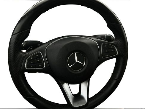 Used 2018 Mercedes-Benz CLA 250 4MATIC image 15