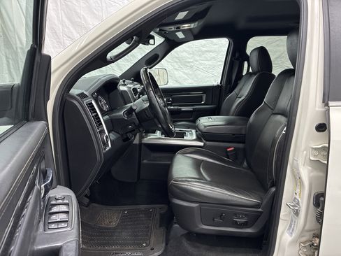 Used 2016 RAM 2500 Limited AWD/4WD image 12