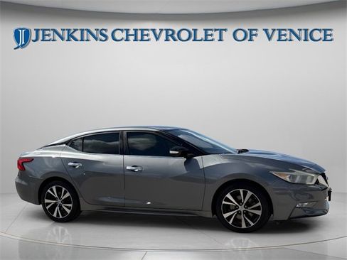 Used 2018 Nissan Maxima 3.5 SV image 2