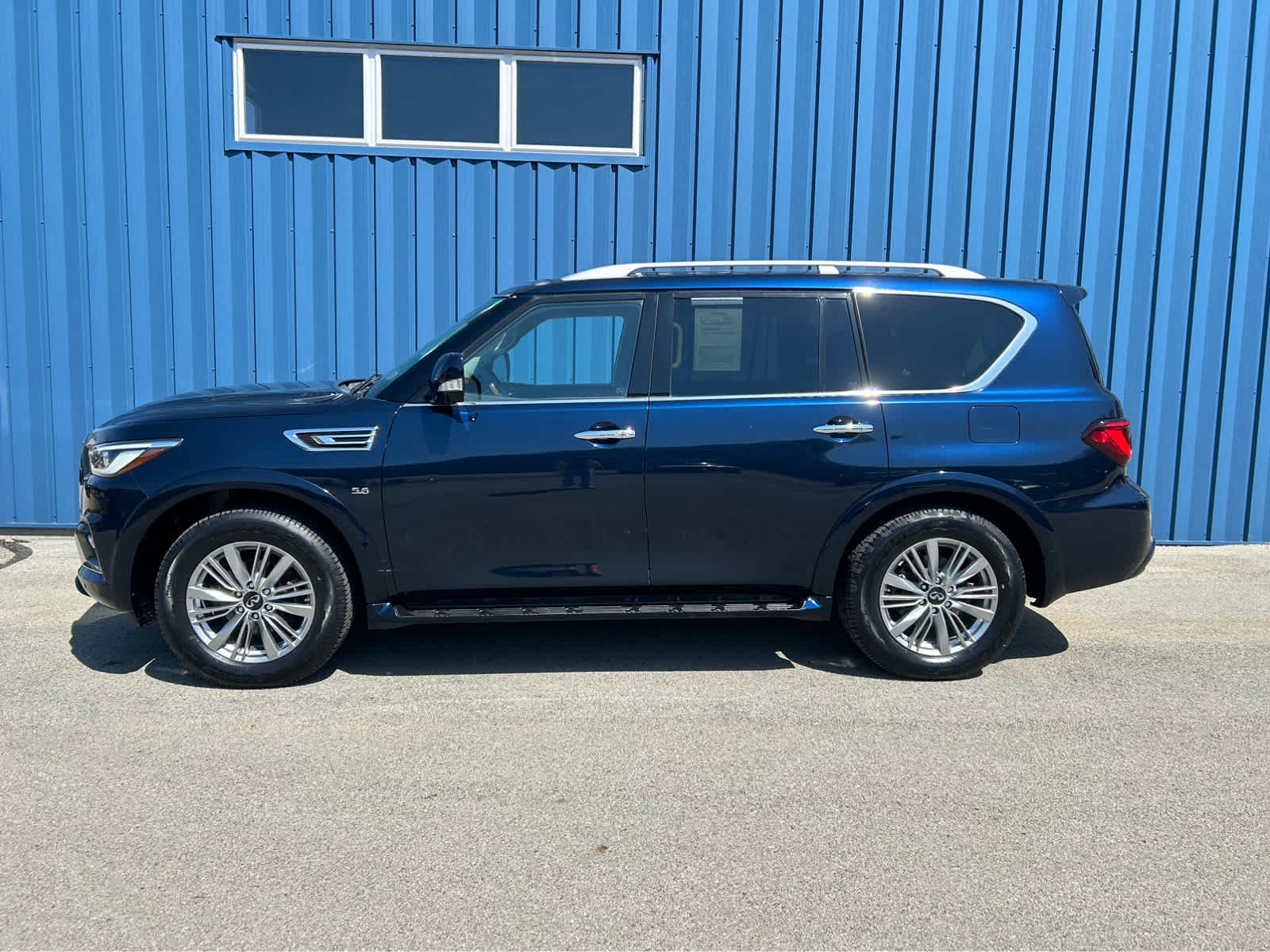 Used 2019 INFINITI QX80 Luxe AWD/4WD image 14