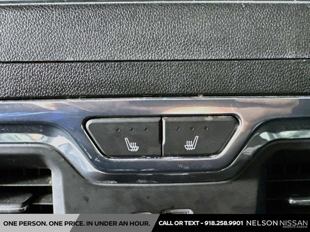 Used 2024 GMC Sierra 2500 Denali w/ Technology Package AWD/4WD image 27