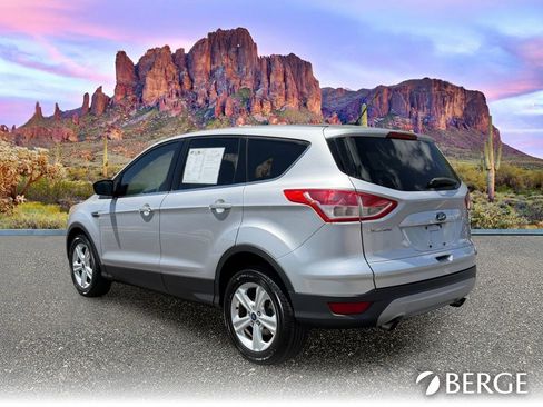 Used 2016 Ford Escape SE FWD image 4