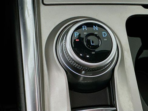 Used 2022 Ford Explorer Limited image 25