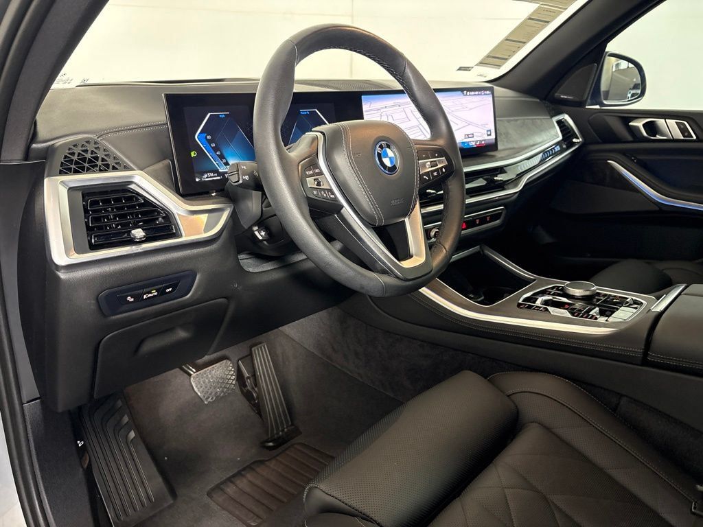 Certified 2024 BMW X5 xDrive50e w/ Premium Package AWD/4WD image 26