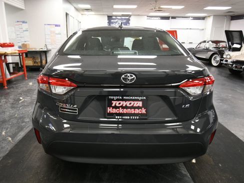 Certified 2025 Toyota Corolla LE image 6